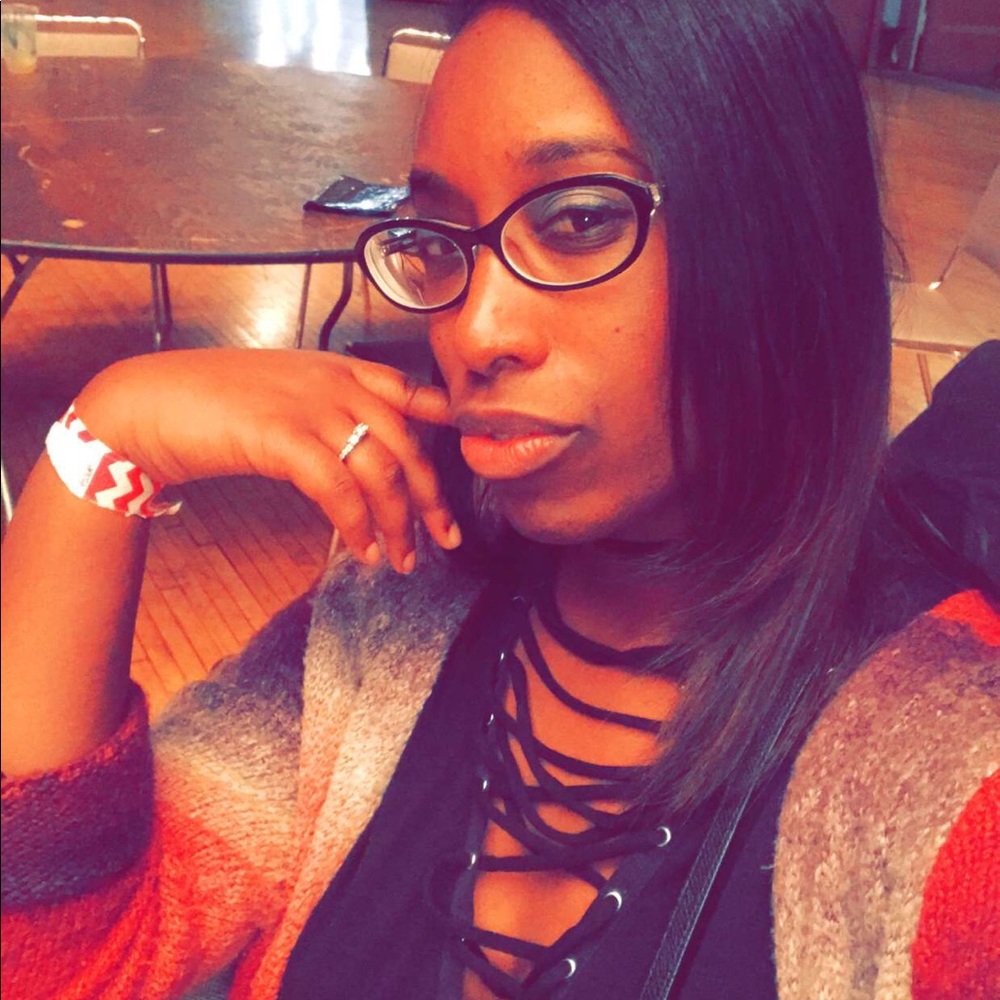 Meet your Posher, Paris